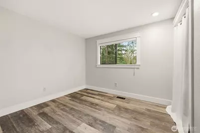 1307 251st Avenue SE, Sammamish, WA 98075 - Photo 11