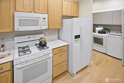 120 Newport Way NW #9, Issaquah, WA 98027 - Photo 19