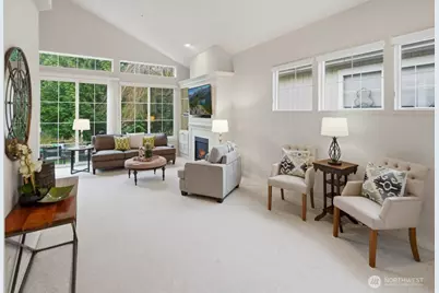 120 Newport Way NW #9, Issaquah, WA 98027 - Photo 5