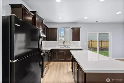 19011 112th Avenue Ct E, Puyallup, WA 98374 - Photo 9