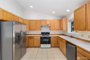 1042 Jameson St, Sedro Woolley, WA 98284 - Photo 3