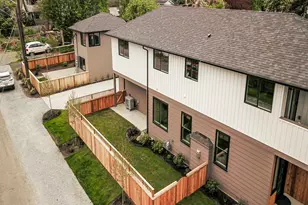 10202 44th Ave SW, Seattle, WA 98146 - Photo 5