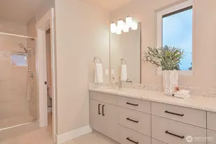 10202 44th Ave SW, Seattle, WA 98146 - Photo 21