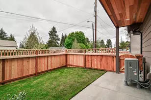 10202 44th Ave SW, Seattle, WA 98146 - Photo 37