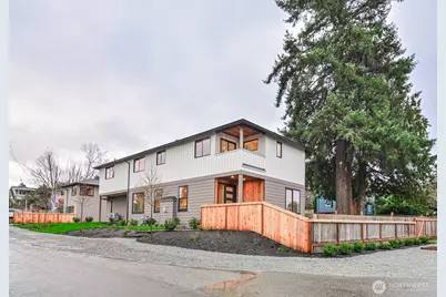 10202 44th Avenue SW, Seattle, WA 98146 - Photo 3