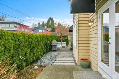 217 9th Avenue S, Edmonds, WA 98020 - Photo 33