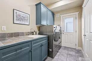 217 9th Ave S, Edmonds, WA 98020 - Photo 17