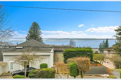 217 9th Avenue S, Edmonds, WA 98020 - Photo 3