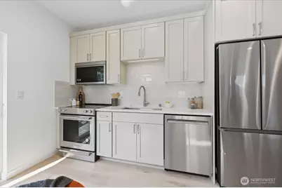 7322 11th Avenue NE #B, Seattle, WA 98115 - Photo 5