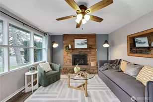 944 E 31st St, Bremerton, WA 98310 - Photo 5