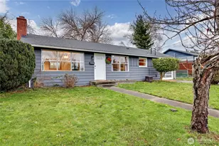 944 E 31st St, Bremerton, WA 98310 - Photo 3