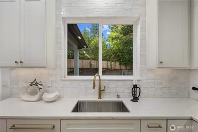 1651 169th Avenue NE, Bellevue, WA 98008 - Photo 19