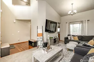 9925 12th Ave Ct E, Tacoma, WA 98445 - Photo 11