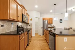 8225 81st Dr NE, Marysville, WA 98270 - Photo 7