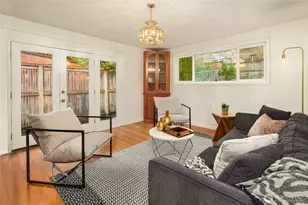 13514 NE 36th Ave, Seattle, WA 98125 - Photo 9