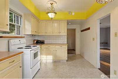 4729 Mount View Drive S, Seattle, WA 98108 - Photo 13