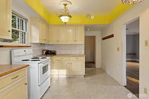 4729 Mount View Dr S, Seattle, WA 98108 - Photo 13