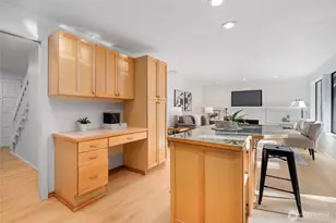 22013 SE 33rd St, Sammamish, WA 98075 - Photo 13