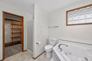 844 Holbeck Dr, Camano Island, WA 98282 - Photo 9