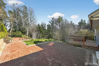 844 Holbeck Drive, Camano Island, WA 98282 - Photo 19