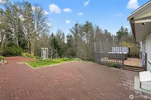 844 Holbeck Dr, Camano Island, WA 98282 - Photo 13