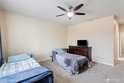 8113 214th Avenue E, Bonney Lake, WA 98391 - Photo 17