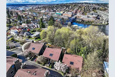 2626 4th Avenue N #206, Seattle, WA 98109 - Photo 33