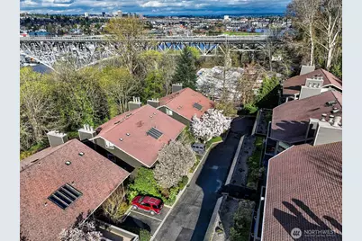 2626 4th Avenue N #206, Seattle, WA 98109 - Photo 31