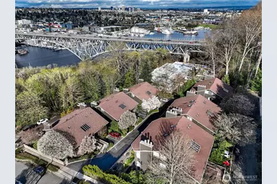 2626 4th Avenue N #206, Seattle, WA 98109 - Photo 35