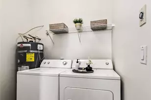 530 4th Ave W, Seattle, WA 98119 - Photo 13