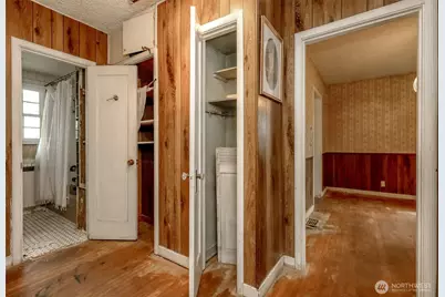 98 Hardie Avenue SW, Renton, WA 98057 - Photo 19