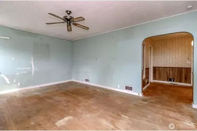 98 Hardie Avenue SW, Renton, WA 98057 - Photo 13