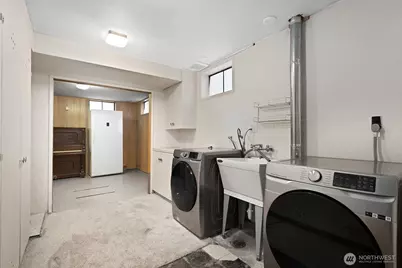 135 NE 135th Street, Seattle, WA 98125 - Photo 21