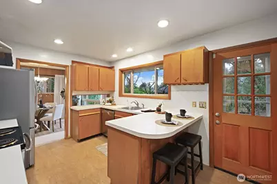 135 NE 135th Street, Seattle, WA 98125 - Photo 9