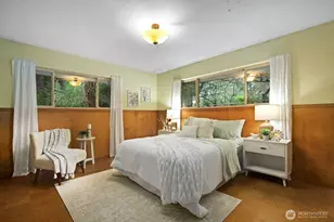 135 NE 135th St, Seattle, WA 98125 - Photo 13