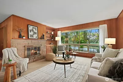 135 NE 135th Street, Seattle, WA 98125 - Photo 3