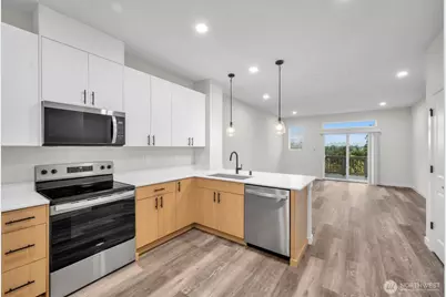 15613 Admiralty Way #A2, Lynnwood, WA 98087 - Photo 5