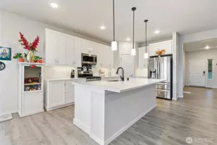 2810 180th St Ct E, Tacoma, WA 98445 - Photo 7