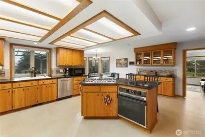 39619 254th Avenue SE, Enumclaw, WA 98022 - Photo 11