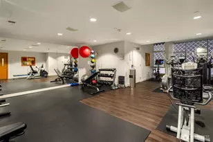 909 5th Ave, Seattle, WA 98164 - Photo 23