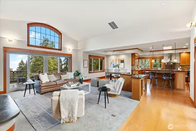 4210 167th Court SE, Bellevue, WA 98006 - Photo 5