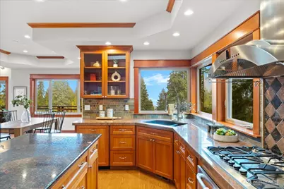 4210 167th Court SE, Bellevue, WA 98006 - Photo 13