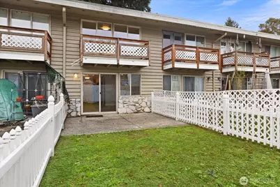 9018 8th Avenue SW #9024, Seattle, WA 98106 - Photo 21