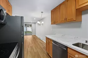 9018 8th Ave SW, Seattle, WA 98106 - Photo 13