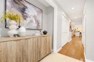 2101 Nob Hill Ave N, Seattle, WA 98109 - Photo 3