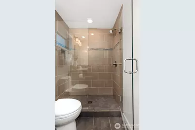 2101 Nob Hill Avenue N #1B, Seattle, WA 98109 - Photo 21