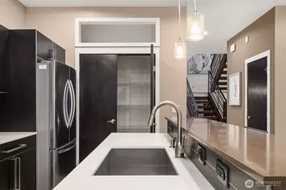 8700 12th Avenue NW, Seattle, WA 98117 - Photo 9