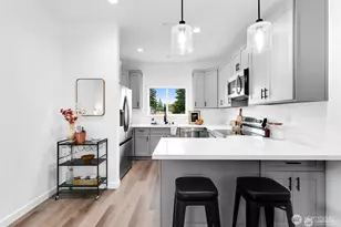 12105 E Gibson Rd, Everett, WA 98204 - Photo 11