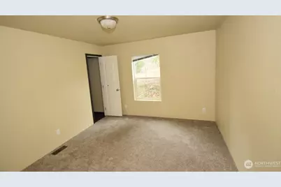 41675 S Shore Drive, Concrete, WA 98237 - Photo 11