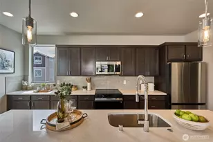 18525 SE 271st Pl, Covington, WA 98042 - Photo 5